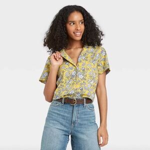 Universal Thread Yellow and Blue Floral Button Down Shirt